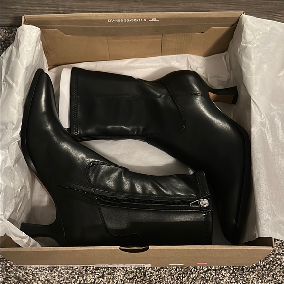 Dolce Vita Black Leather Kitten Heel Boots - Picture 3 of 4
